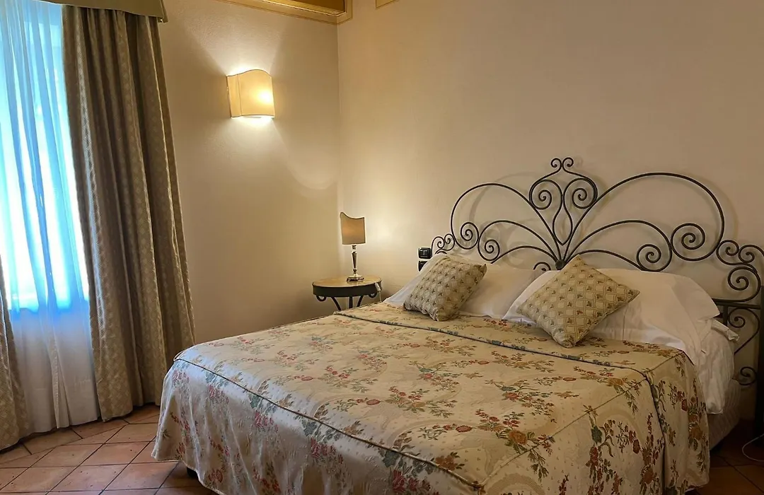 Romantik Hotel Relais Mirabella Iseo-1